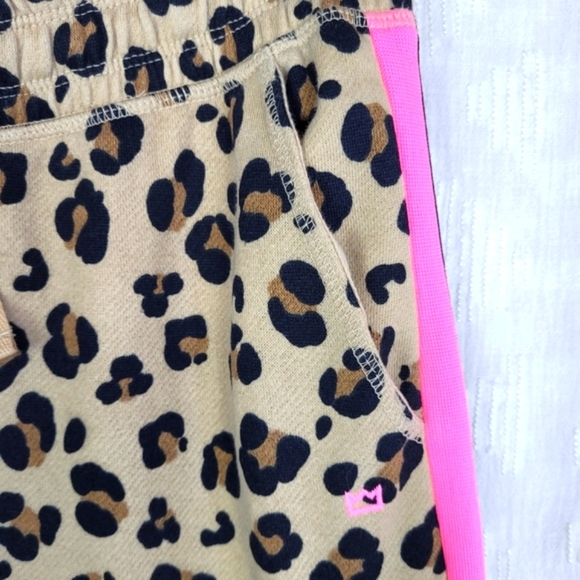 Cabana by Crown & Ivy leopard print joggers hot pink trim cuff track pants fun S - Picture 4 of 9